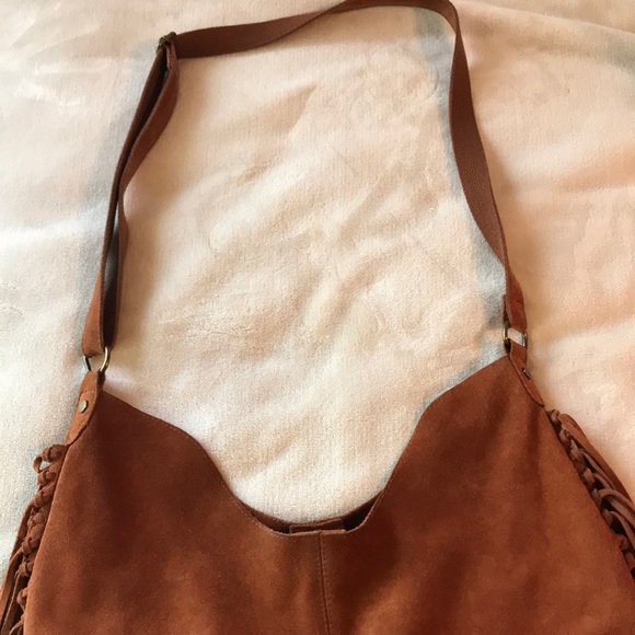 Super cute new suede fringe boho bag - Picture 3 of 3